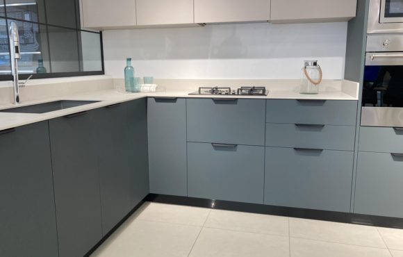 Cocina en Blanco Mijas de nuestra colección Hispania