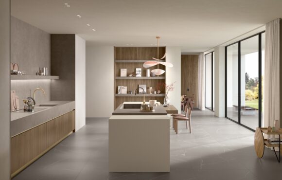 Tendencia cocinas Fokos Roccia_Legno Venezia Noce_Porfido Marrone_Pietra Piasentina Grigio_Render (1) Reformar cocina en 2026: materiales, diseño y tendencias reales que ya están marcando el sector